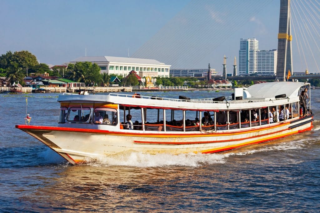 Barcos como servicio de transporte público
