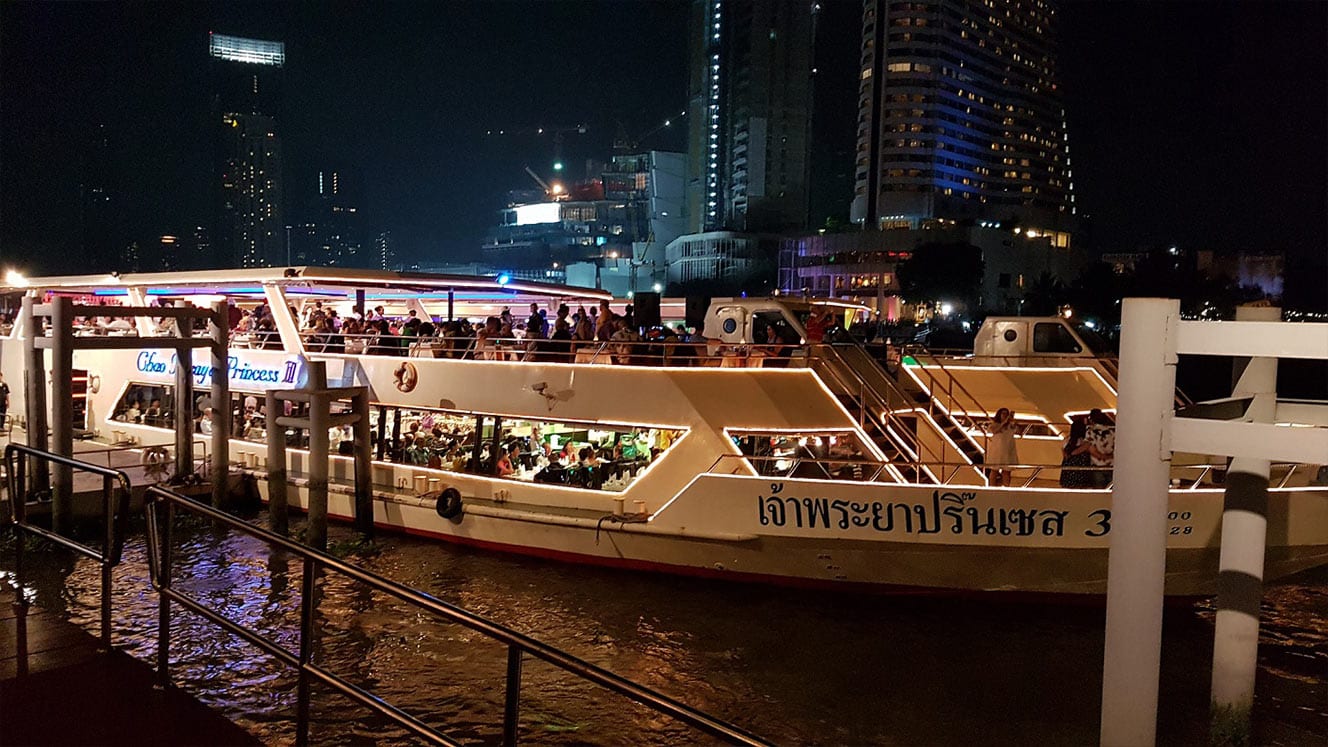 Crucero con cena por el Río Chao Phraya