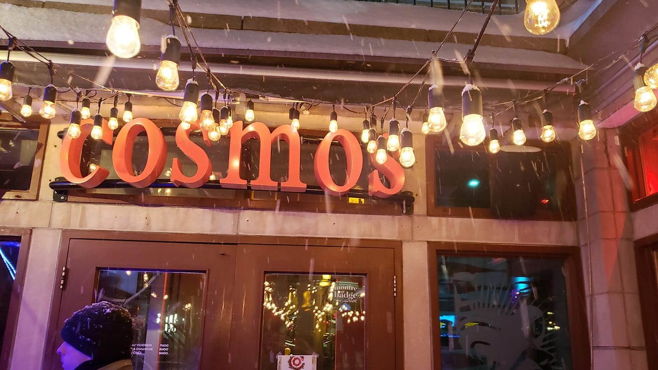 Cosmos Café… excelente menú canadiense