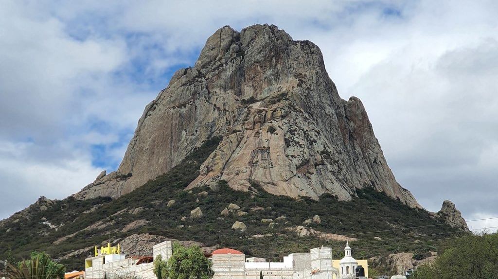 Peña de Bernal… el tercer monolito más grande del mundo
