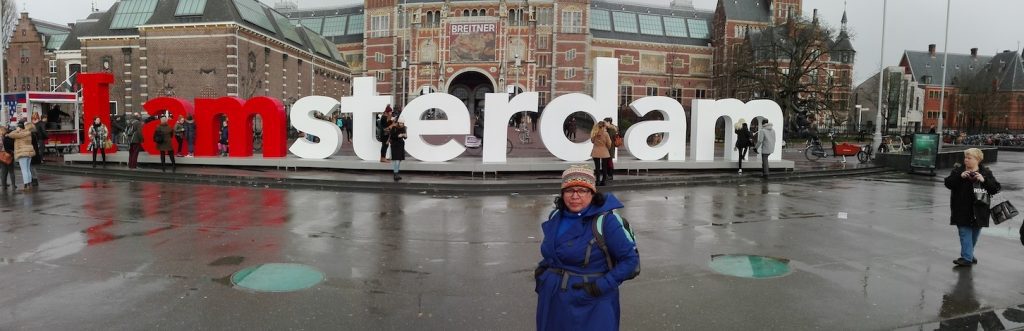 Iamsterdam… la clásica selfie en las letras más icónicas 