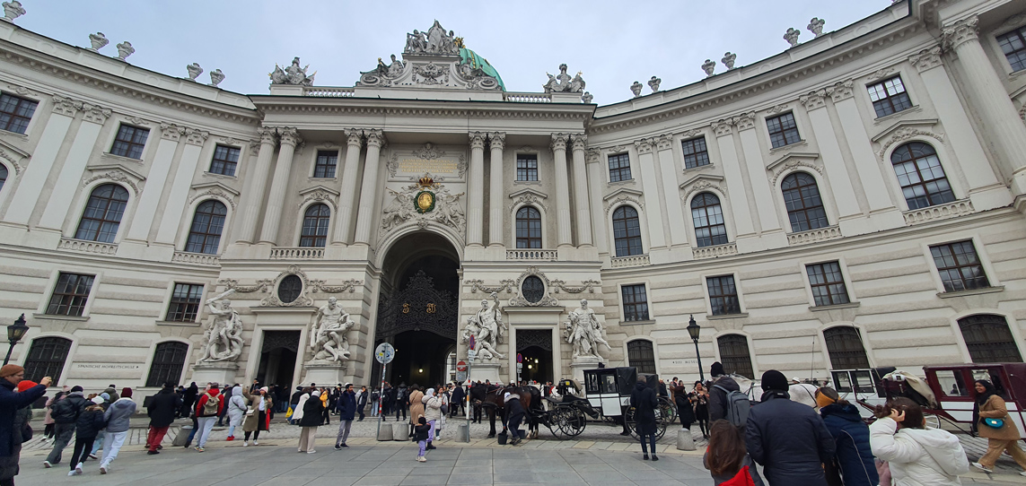 Hofburg… El Palacio Imperial de Viena