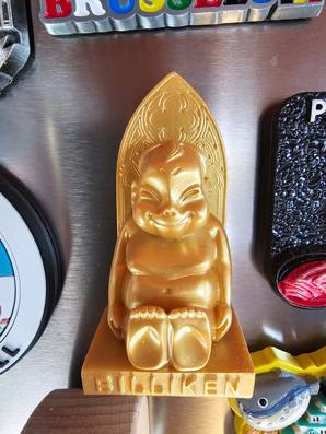 Billiken… la mascota NO oficial de Osaka
