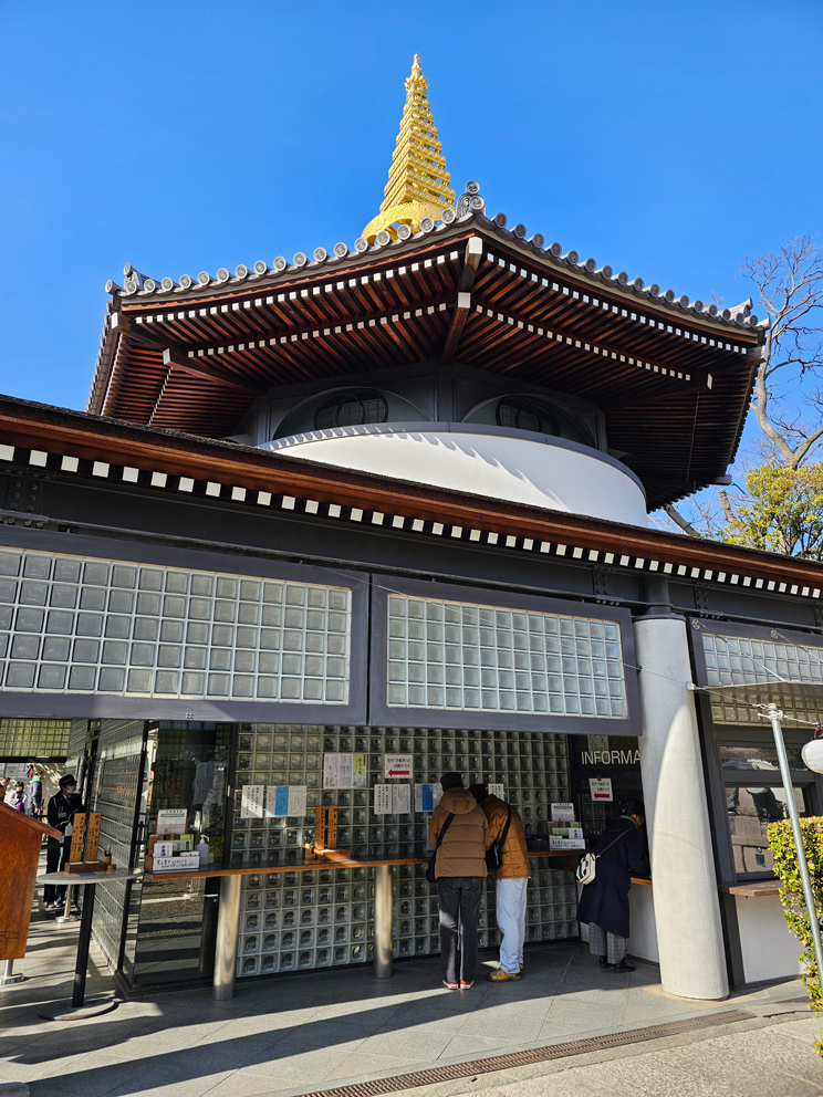 Templo Isshinji… más allá de sus estatuas de Buda