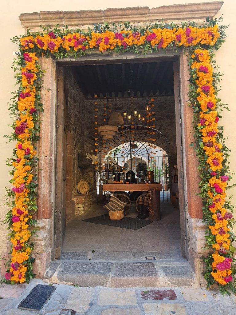 Día de Muertos… celebración del Día de todos los Santos