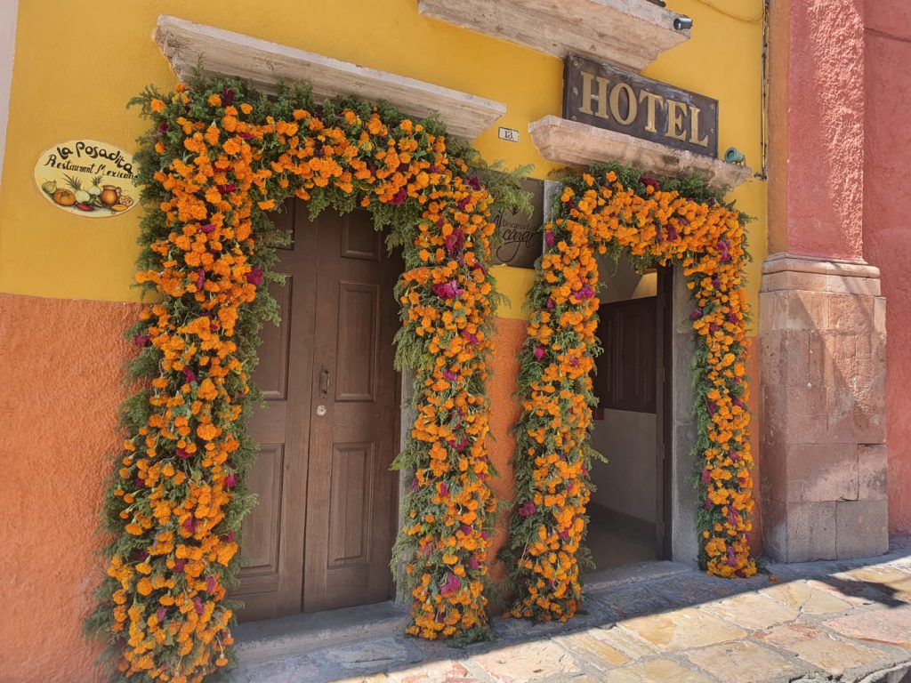 Día de Muertos… celebración del Día de todos los Santos