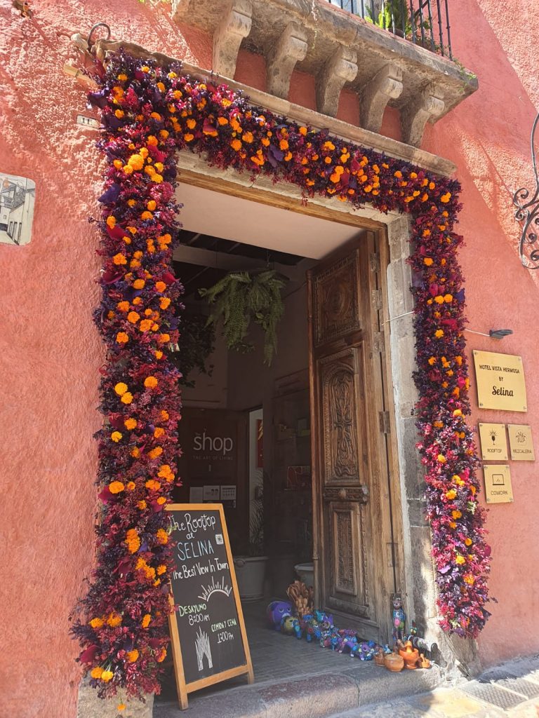 Día de Muertos… celebración del Día de todos los Santos