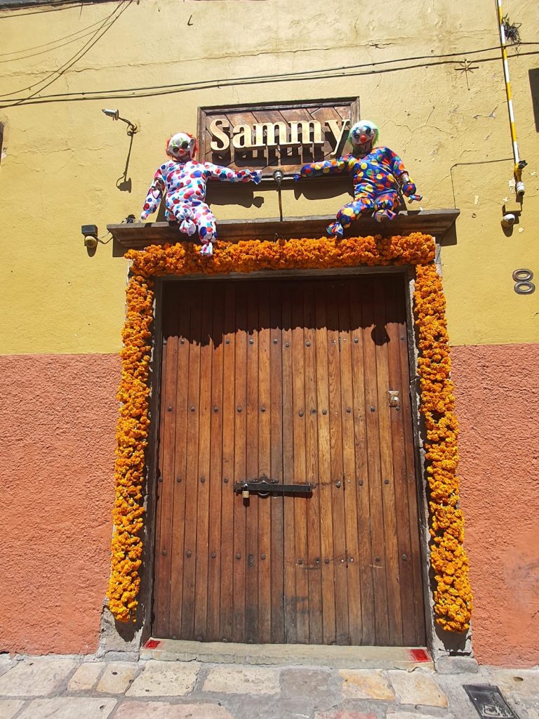 Día de Muertos… celebración del Día de todos los Santos