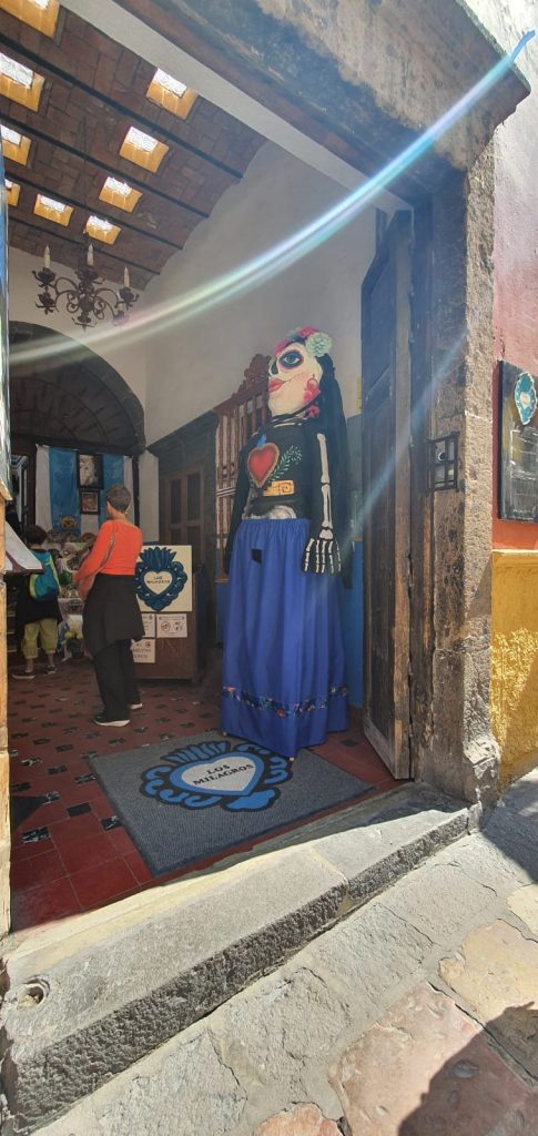 Día de Muertos… celebración del Día de todos los Santos