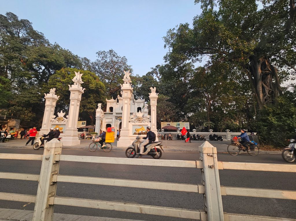 Hanói… la ciudad dentro del río