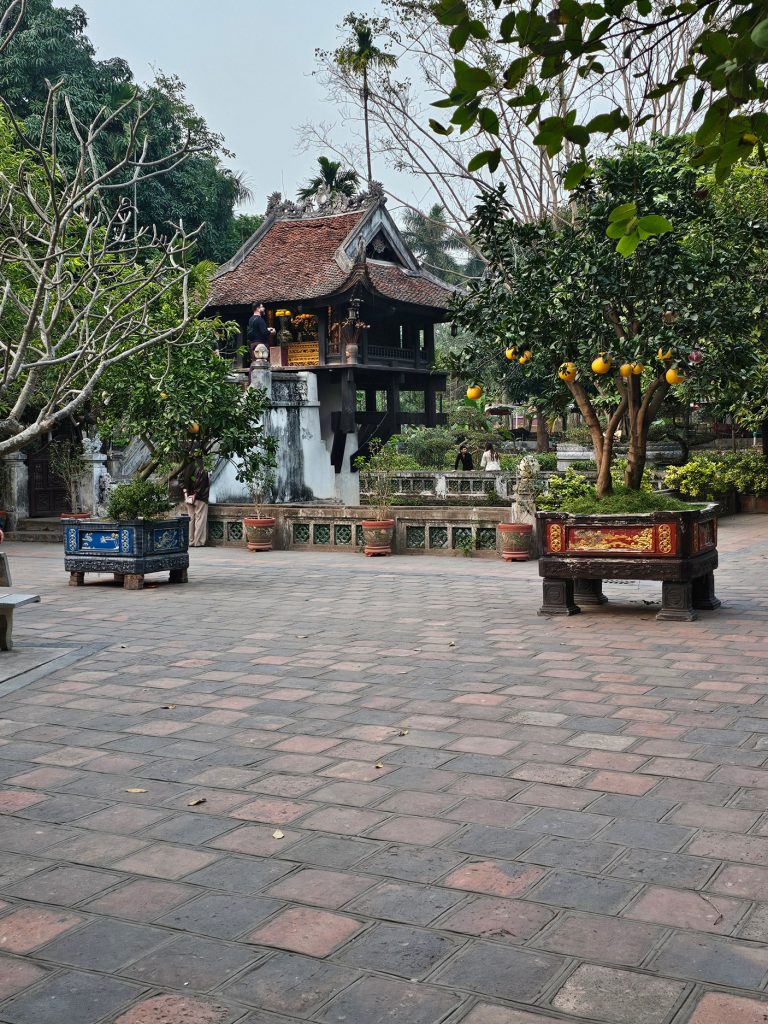 Chua Mot Cot… La Pagoda del Pilar Único