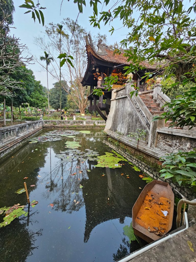 Chua Mot Cot… La Pagoda del Pilar Único