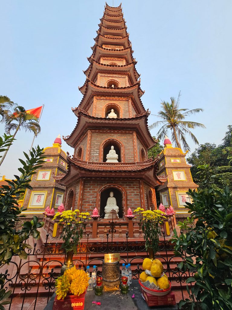 La Pagoda de Tran Quoc… el templo budista más antiguo de Hanói