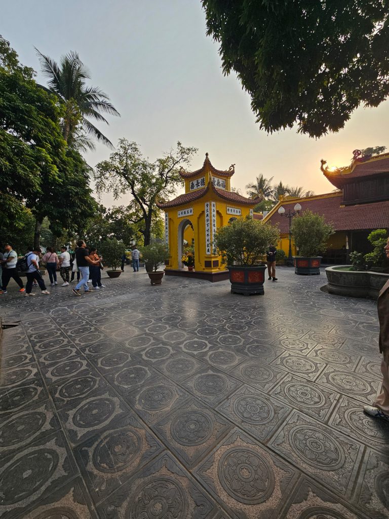 La Pagoda de Tran Quoc… el templo budista más antiguo de Hanói