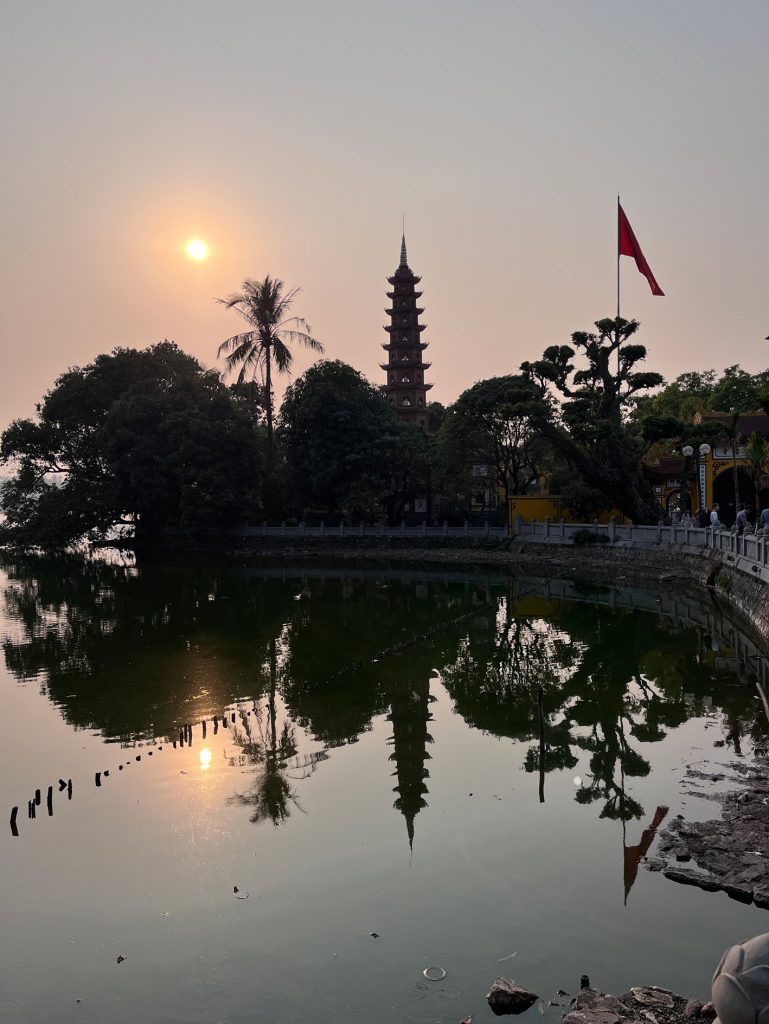La Pagoda de Tran Quoc… el templo budista más antiguo de Hanói