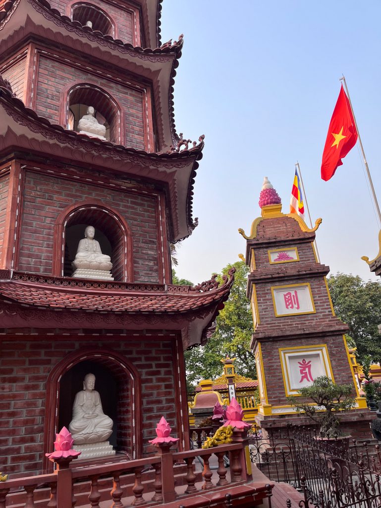 La Pagoda de Tran Quoc… el templo budista más antiguo de Hanói