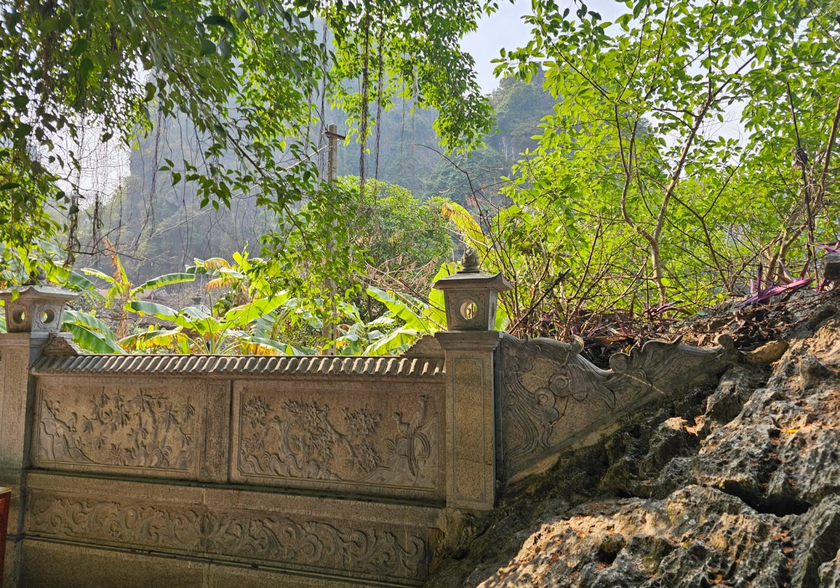 Bich Dong Pagoda… la Cueva Esmeralda