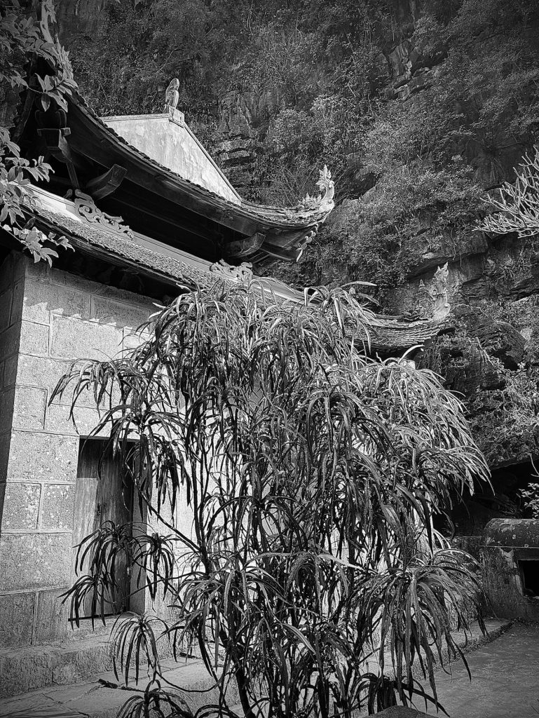 Bich Dong Pagoda… la Cueva Esmeralda