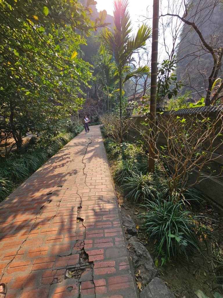 Bich Dong Pagoda… la Cueva Esmeralda