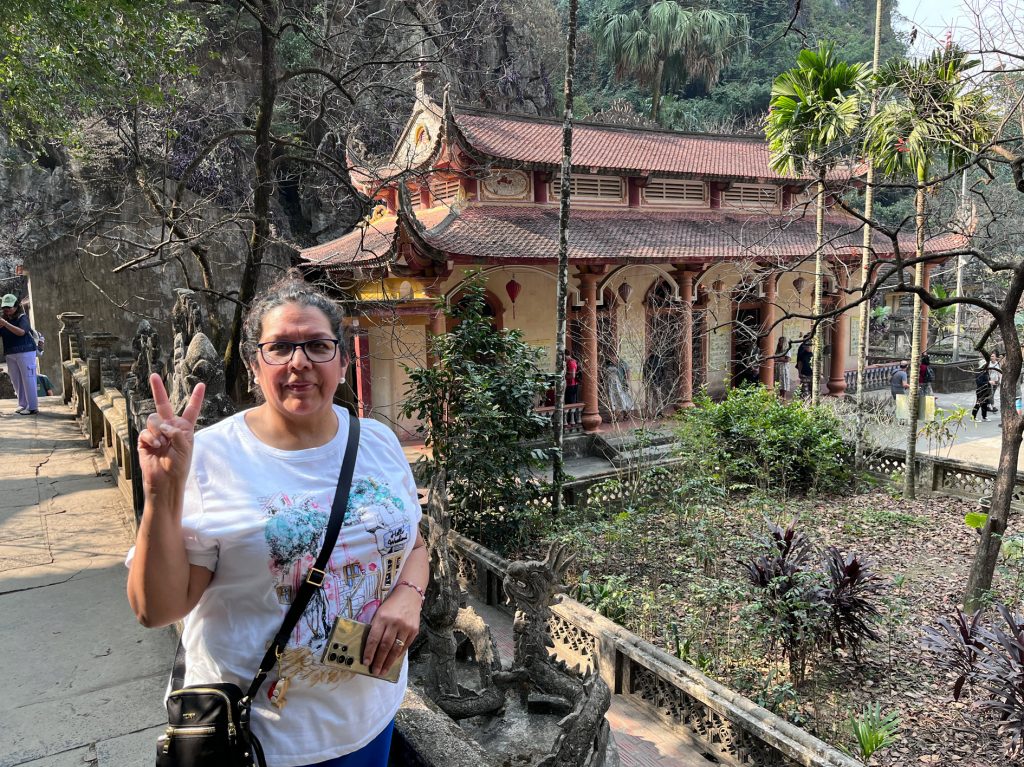 Bich Dong Pagoda… la Cueva Esmeralda