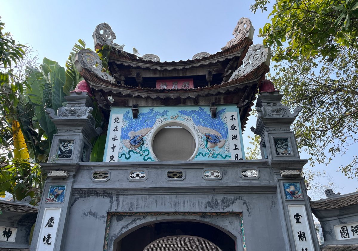 Templo Ngoc Son, el Lago Hoan Kiem y de paso el Templo de la Tortuga… paseo imperdible