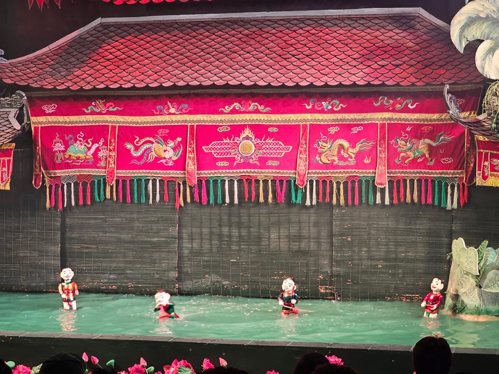 Teatro de Marionetas del Agua… larga tradición vietnamita