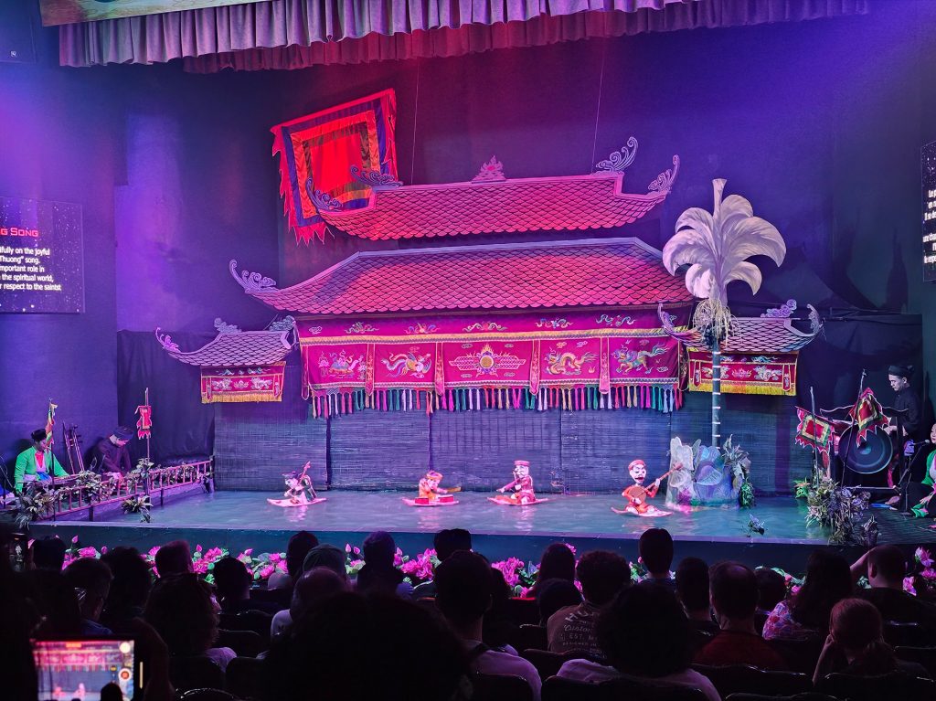 Teatro de Marionetas del Agua… larga tradición vietnamita