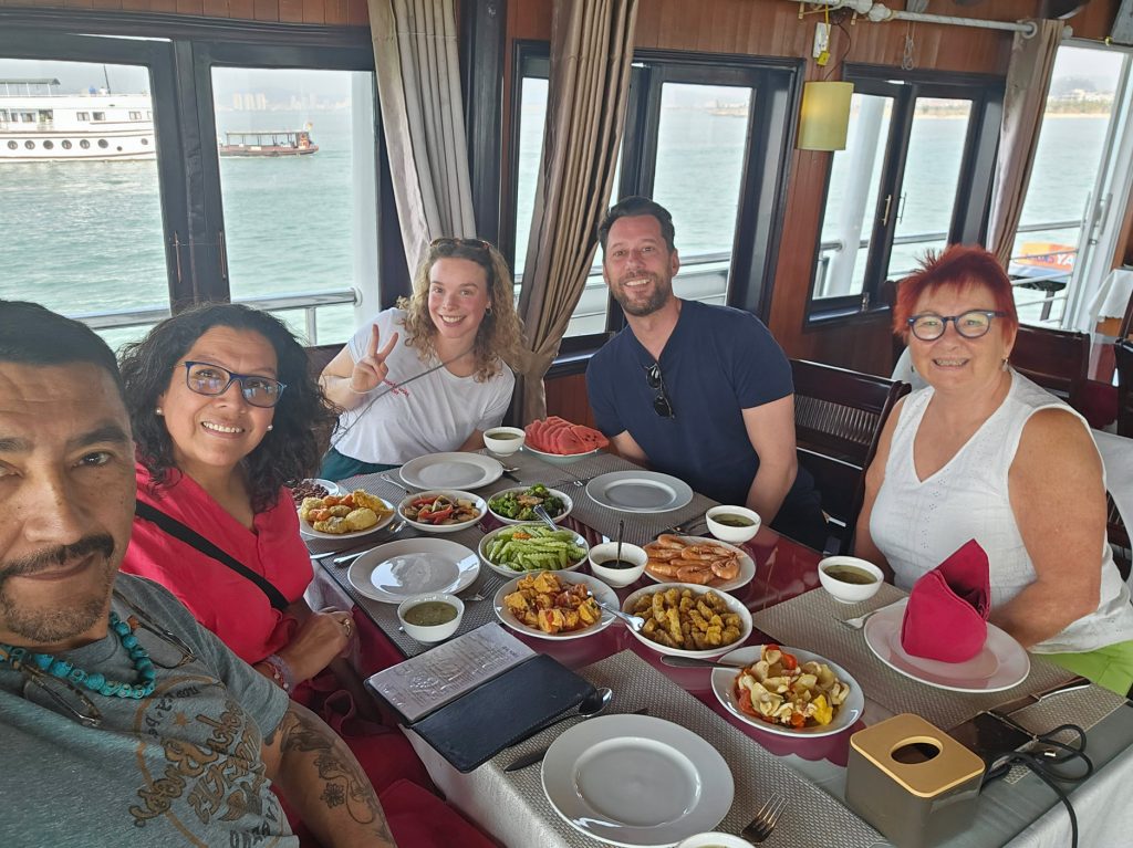 Crucero en la Bahía de Ha Long… nuestra experiencia