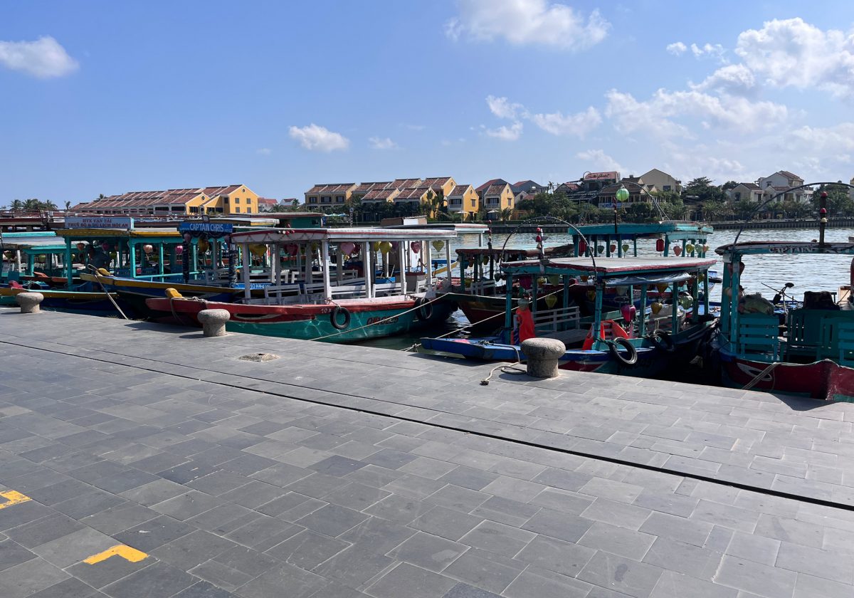 Barcas redondas… paseo por los cocoteros