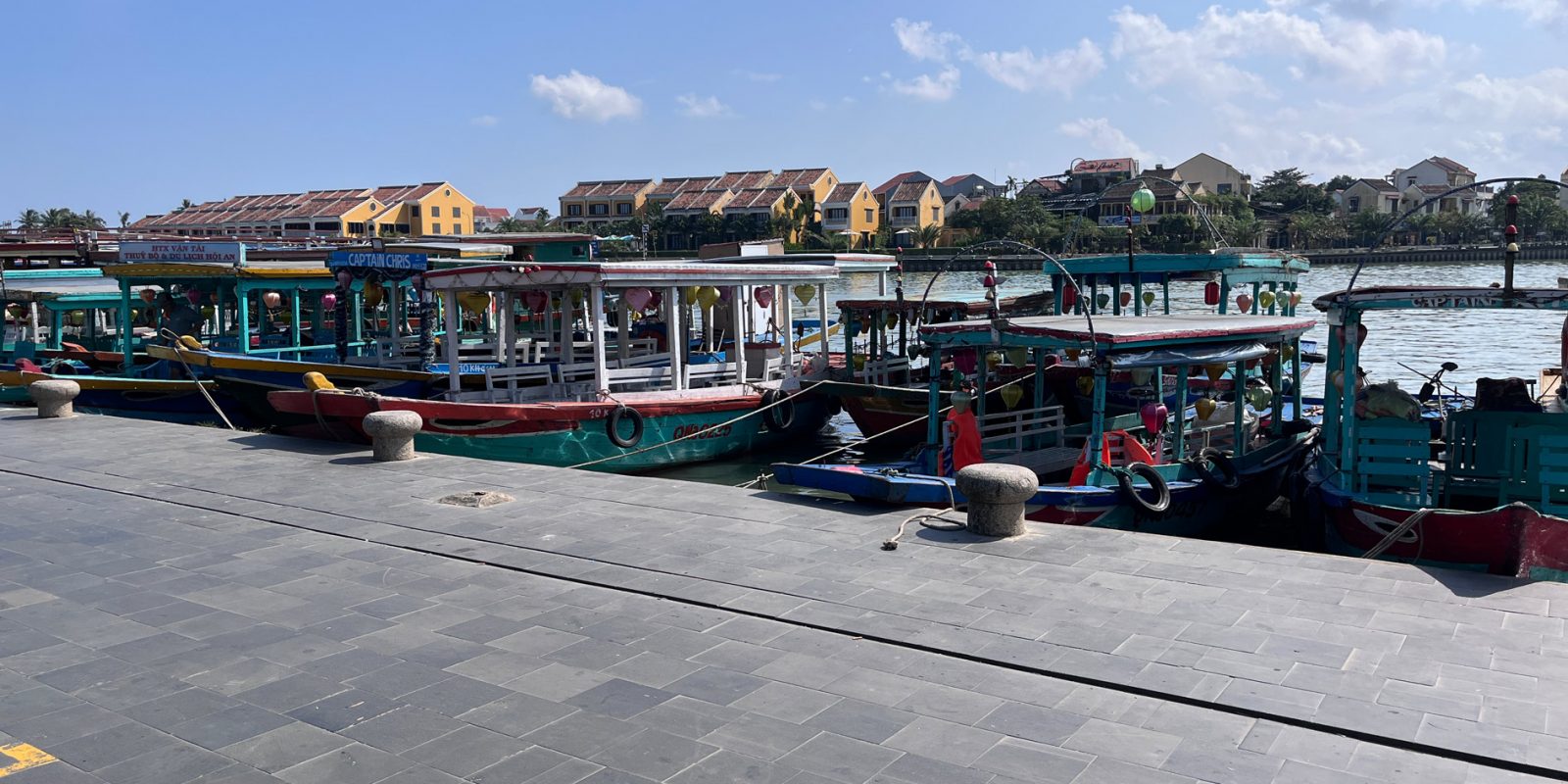 Barcas redondas… paseo por los cocoteros
