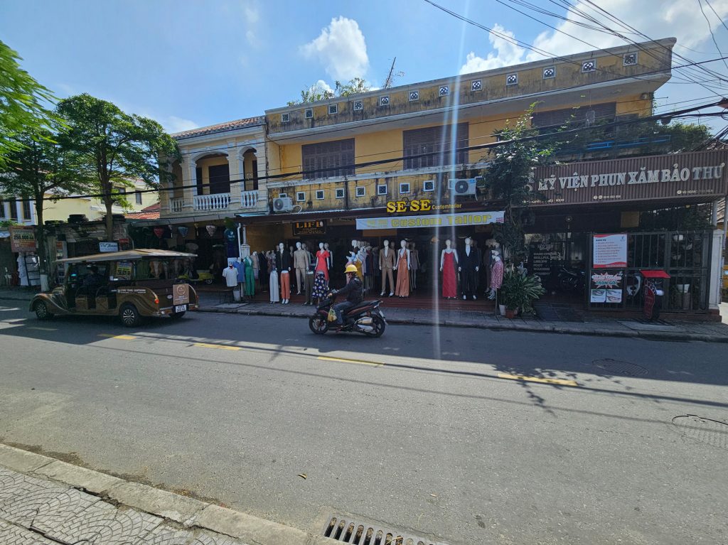 Traje a la medida en Hoi An… la capital del traje sastre