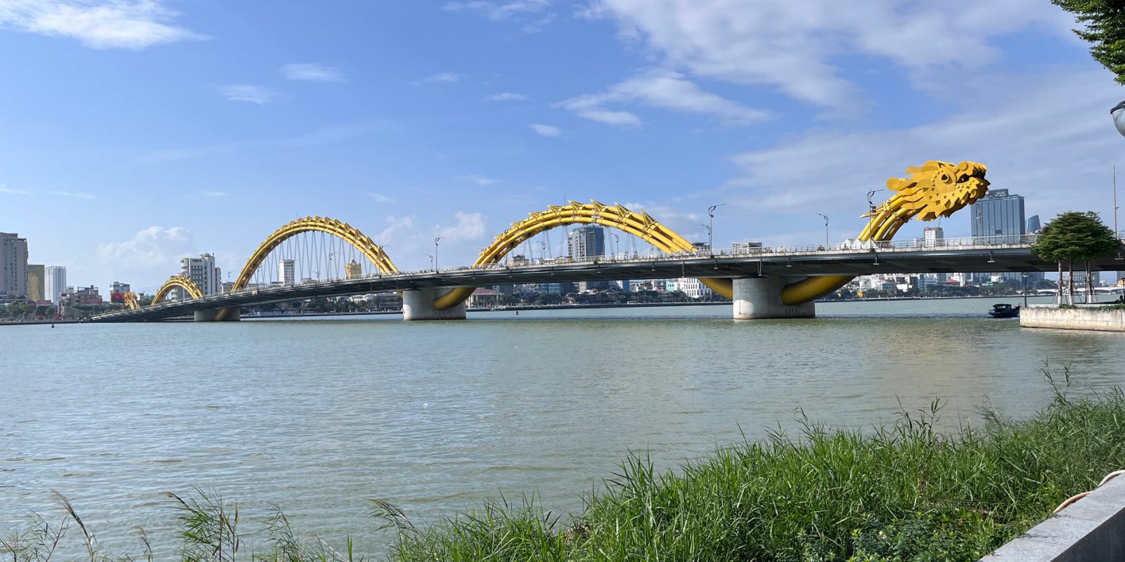 Dragon Bridge… el espectacular Puente del Dragón