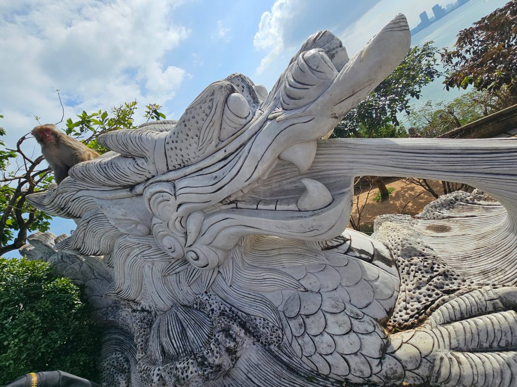 Pagoda de Linh Ung y la Estatua de Lady Budha… belleza y veneración absoluta
