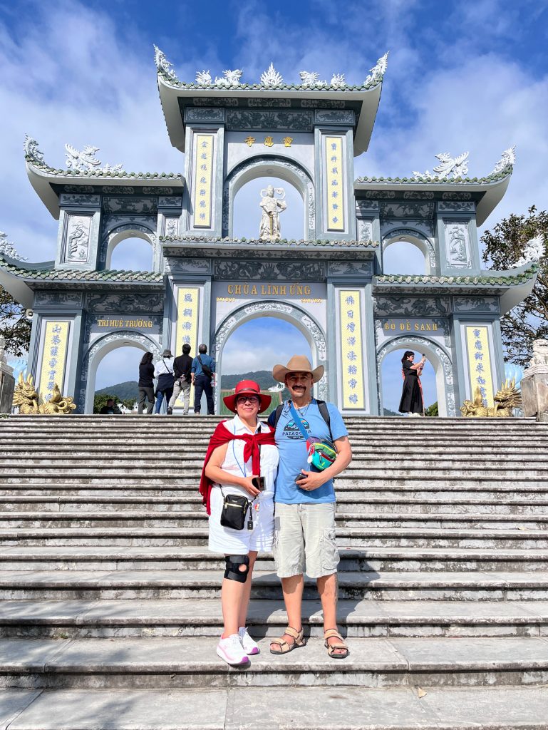 Pagoda de Linh Ung y la Estatua de Lady Budha… belleza y veneración absoluta

