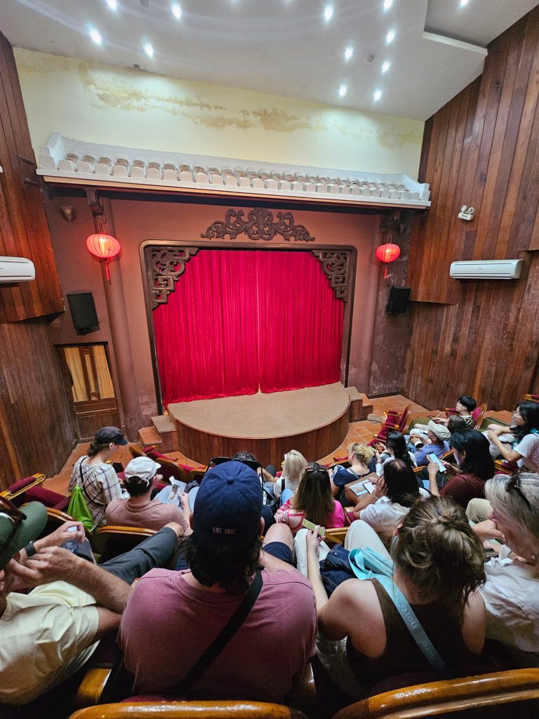 Teatro de Danza Tradicional… deleite visual en Hoi An