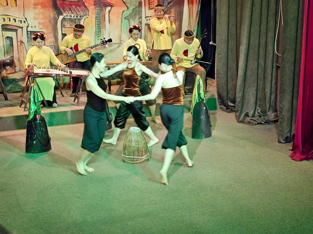 Teatro de Danza Tradicional… deleite visual en Hoi An