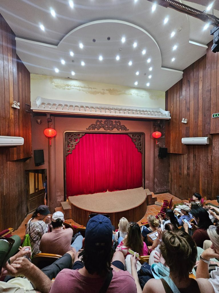 Teatro de Danza Tradicional… deleite visual en Hoi An