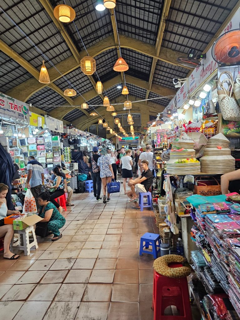 El Mercado Ben Thanh… tradición emblemática
