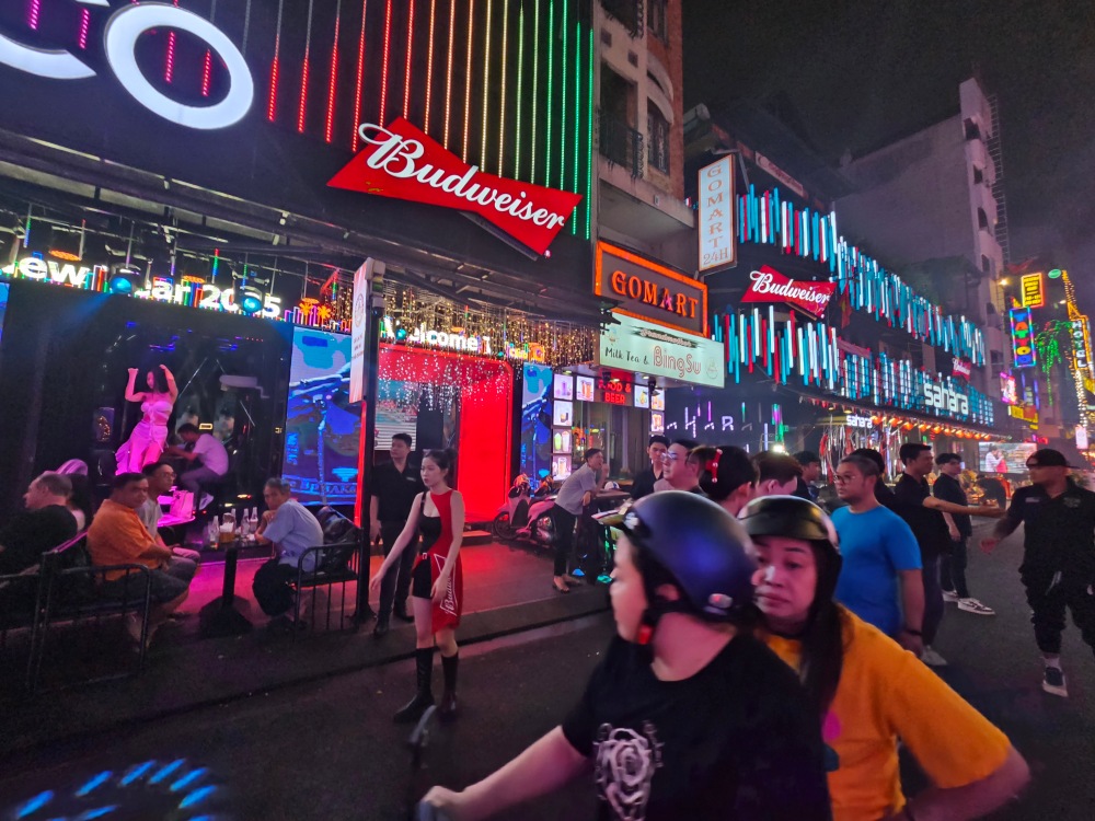 Bui Vien Walking Street… la magia de la noche