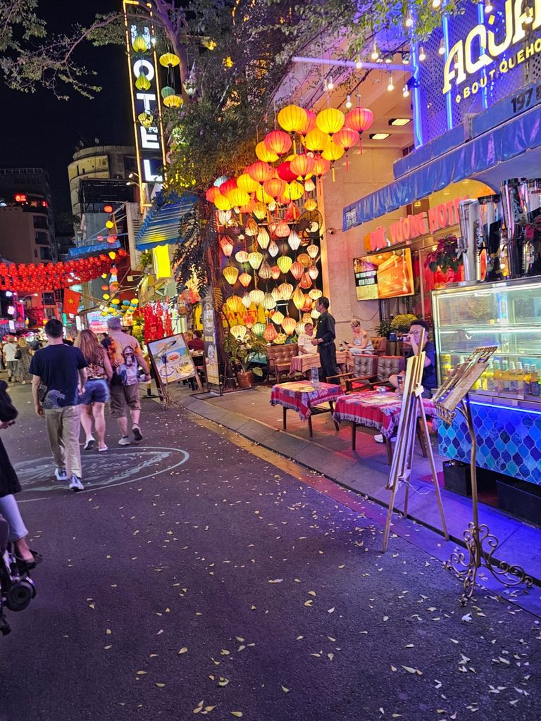 Bui Vien Walking Street… la magia de la noche
