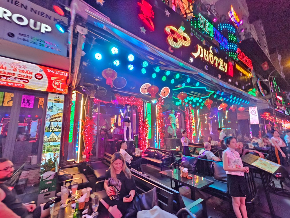 Bui Vien Walking Street… la magia de la noche